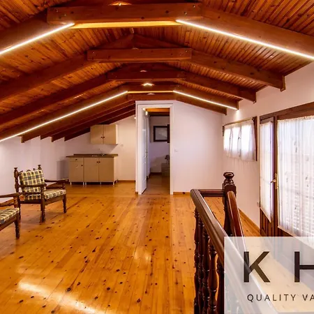 Apartment Superior Boutique Studios! #3 *